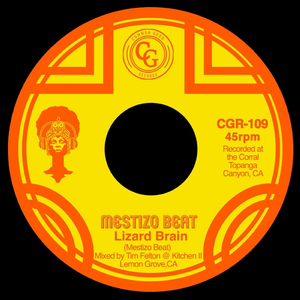 扒开你粉嫩的屎眼
